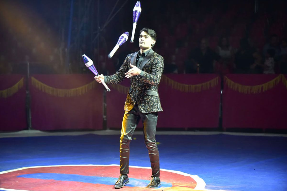 Juggling at St Peters Circus